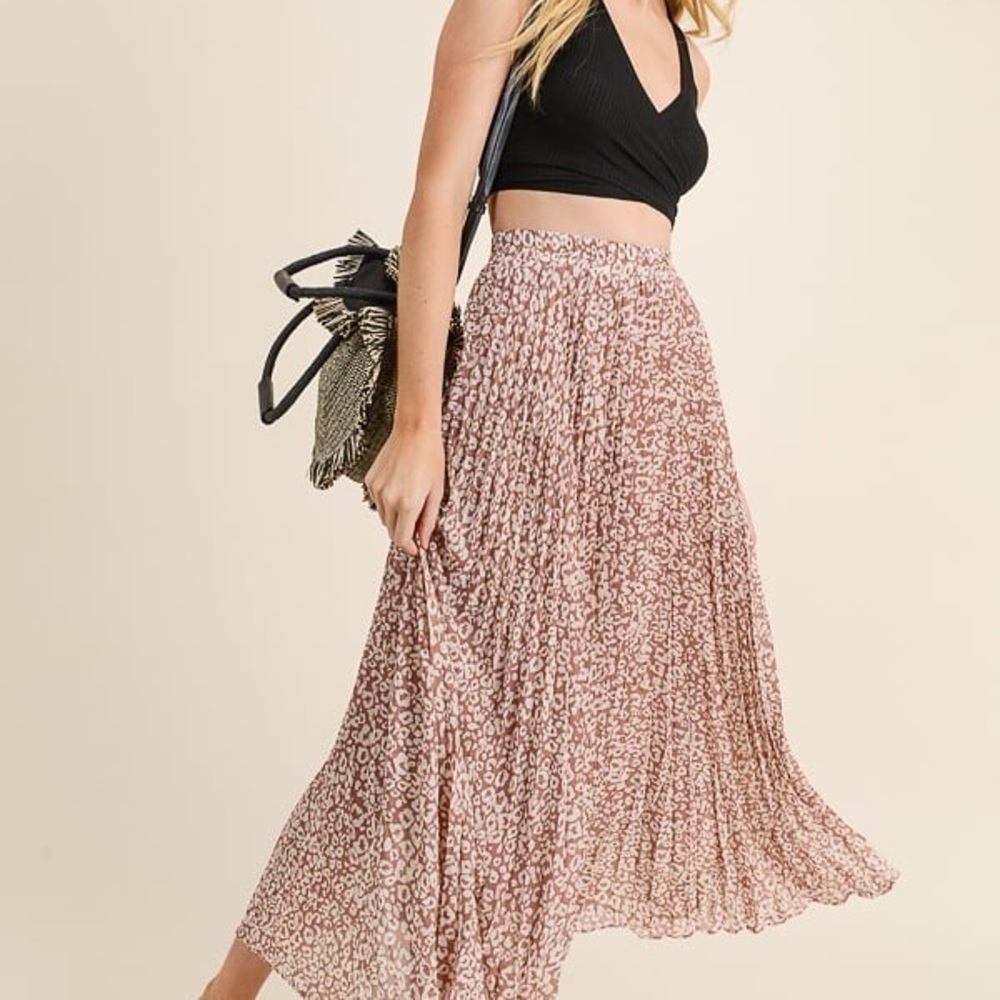 In Loom Boutique Pink Cheetah Skirt